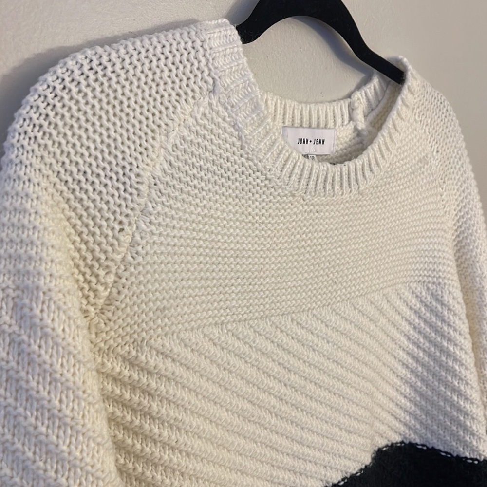 John + Jenn Small Chunky Knit Sweater Black and White Fringe - Picture 8 of 16